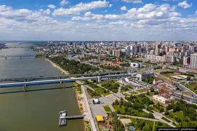 в новосибирске мужчина в военной форме и с черепом на шевроне изнасиловал двоих школьниц - Сайт Газеты «Совершенно Секретно»