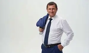 Экс-чиновника, сбежавшего на СВО из-за взяток, поймали за попытку откупиться от службы 