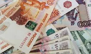 Банки стран ЕАЭС начали брать комиссии до 5% за прием наличных российских рублей