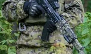 Сбежавший из части солдат после задержания убил конвоира в Петербурге