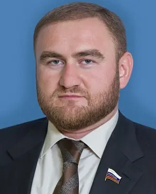 экс-сенатора арашукова вместе с отцом признали виновными в организации убийств и краже газа - Сайт Газеты «Совершенно Секретно»