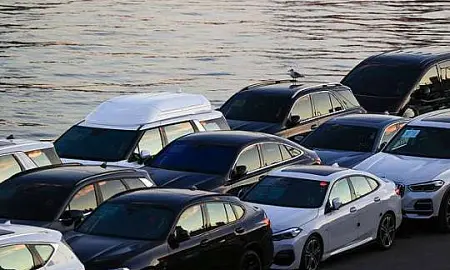 Банду мошенников, обманувших 400 россиян при покупке иномарок из Японии, задержали в Приморье