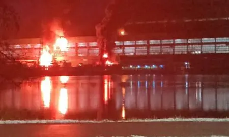 Из-за падения обломков БПЛА  на территории Шатурской ГРЭС в Подмосковье произошел пожар