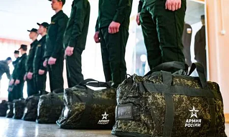 В ГД внесли законопроект, позволяющий отправлять призывников в армию, даже если они судятся с военкоматом