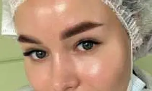 Жена хоккеиста, сбившая пятиклассницу на пешеходном переходе, получила небольшой штраф (ВИДЕО)