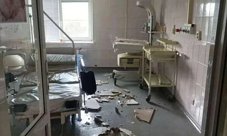В Каменске-Уральском из-за ливней затопило единственный роддом. Жители передвигаются по городу на сапах