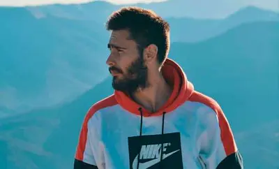 художник, который облил администрацию евпатории сине-желтой краской, а затем пытался её поджечь, получил 15 лет колонии - Сайт Газеты «Совершенно Секретно»