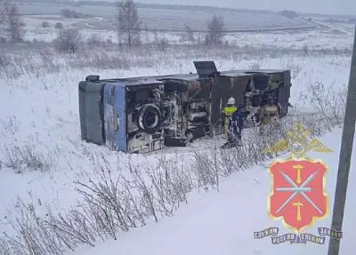 туристический автобус опрокинулся в тульской области, пострадали более 30 человек - Сайт Газеты «Совершенно Секретно»