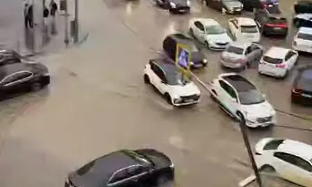 Моря на улицах и рухнувшая стена. Дагестан затопило во второй раз за три дня