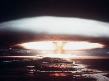 американцы собирают подписи за ядерный удар по россии