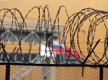 в россии могут создать специальные тюрьмы для террористов