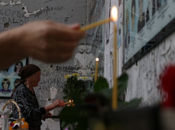 россияне собираются на траурные митинги, почтить память жертв терроризма