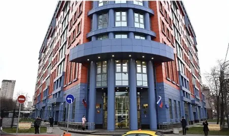 НОЧЬ, ПРИСТАВЫ И ЗАКРЫТЫЕ ДВЕРИ - Совершенно Секретно