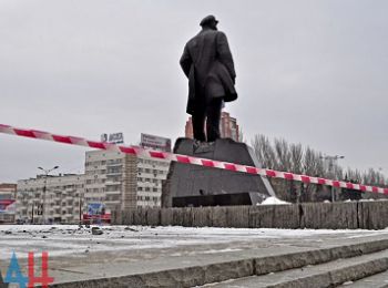 в донецке начался отлов подозреваемых во взрыве памятника ленину