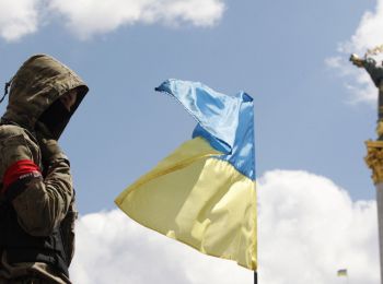 порошенко объявил дату оккупации крыма, а «правый сектор» обыскивает машины на границе