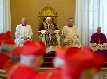 С уходом Папы Римского патриарх Кирилл потеряет комфорт