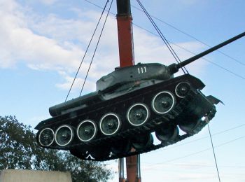 в молдавии демонтируют танки с памятников великой отечественной войны