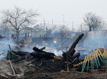 путин потребовал не затягивать с выплатами компенсаций пострадавшим от пожаров в хакасии