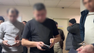 Мигрант из Средней Азии незаконно легализовал 1,7 тыс. иностранцев в хостеле в центре Петербурга