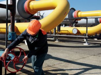 «газпром» предлагает оплачивать транзит газа через украину за счет долга «нафтогаза»
