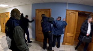 Масштабную схему взяточничества выявили на оборонном заводе в Калуге