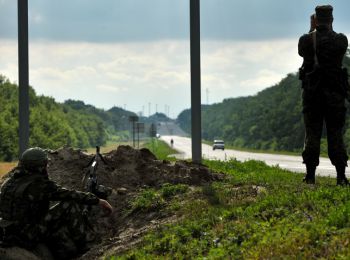 два украинских снаряда разорвались на территории рф