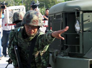 король таиланда признал власть организаторов военного переворота