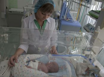 медведев поручил властям северного кавказа усовершенствовать контроль за новорожденными