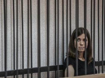 толоконникова попросит расследовать  неформальные контакты ее бывших адвокатов волкову, полозова и фейгина с фсин