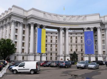 власти украины не исключают возможность разрыва дипломатических отношений с рф