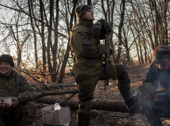 киев заявил о переброске в донбасс более 1,5 тыс российских военных