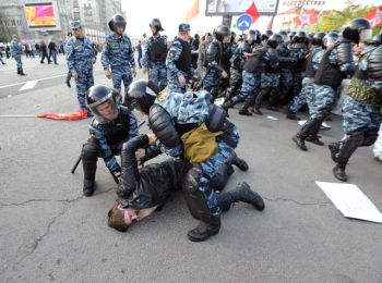 путин потребовал от генпрокуратуры жестко пресекать призывы к массовым беспорядкам