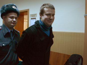мосгорсуд признал законным продление ареста оппозиционеру леониду развозжаеву