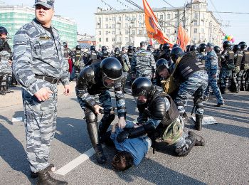 дело константина лебедева, обвиняемого в подготовке беспорядков на болотной, рассмотрят без прессы и публики