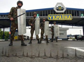 турчинов объявил о частичном перекрытии границ с россией