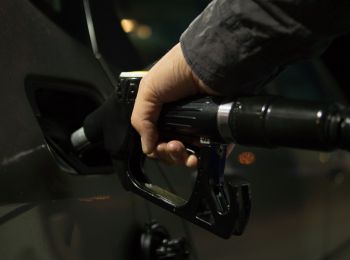 глава «роснефти» назвал причину роста цен на бензин