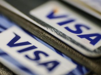 visa отказалась гарантировать обслуживание операций по картам банков рф с 1 октября