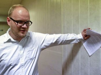 журналист олег  кашин подал жалобу в суд на бездействие фсб по делу о его избиении
