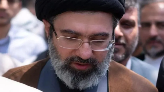 Сын Али Хаменеи Моджтаба официально пришел к власти