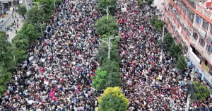 Власти Непала разблокировали соцсети и мессенджеры после массовых протестов