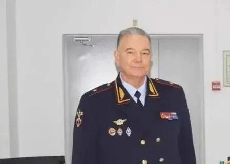 Замначальника подмосковного главка МВД и топ-менеджеров «Евротранса» задержали по делу о хищении казенного топлива 