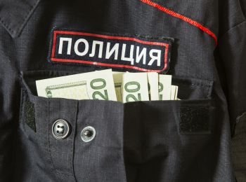в следственном управлении полиции москвы идут обыски из-за коррупции