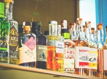 минздрав подготовил законопроект об ограничении продажи алкоголя лицам до 21 года
