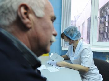 слияние двух медцентров санкт-петербурга может стать причиной гибели тысяч тяжелобольных людей