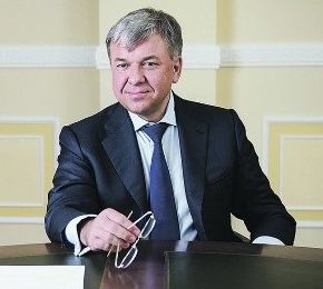 Алкогольное опьянение миллиардами Алкогольное опьянение миллиардами