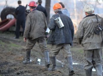украинские шахтеры перекрыли трассу ковель-львов, требуя зарплату