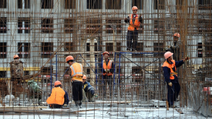 МВД будет автоматически получать от налоговой информацию о доходах мигрантов в РФ