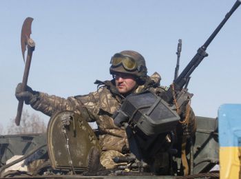 яценюк пообещал обеспечить жильем силовиков, воюющих в донбассе