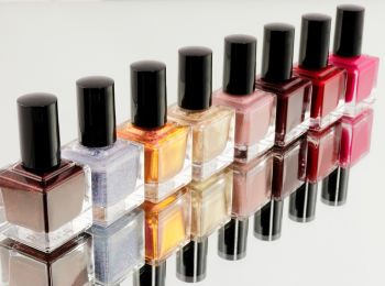 минздрав поддержал законопроект о введении акцизов на парфюм и косметику