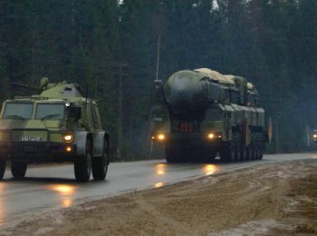 россия сравняла с сша число ядерных вооружений